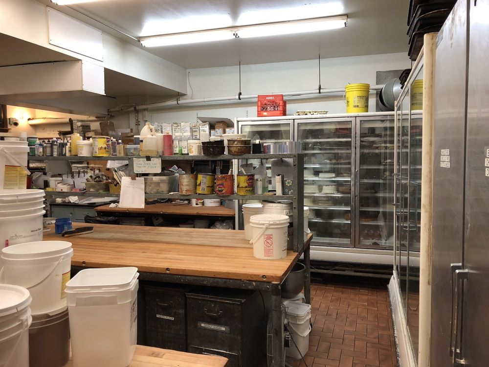Traub's Bakery: 1020 Lincoln Avenue, Prospect Park, PA 19076